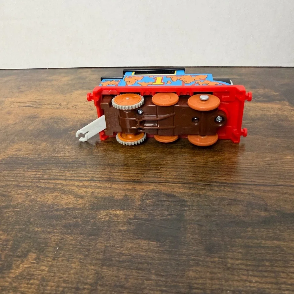 Mattel Thomas & Friends‎ Toy Train Blue Thomas Mud Splat Motorized HDY59